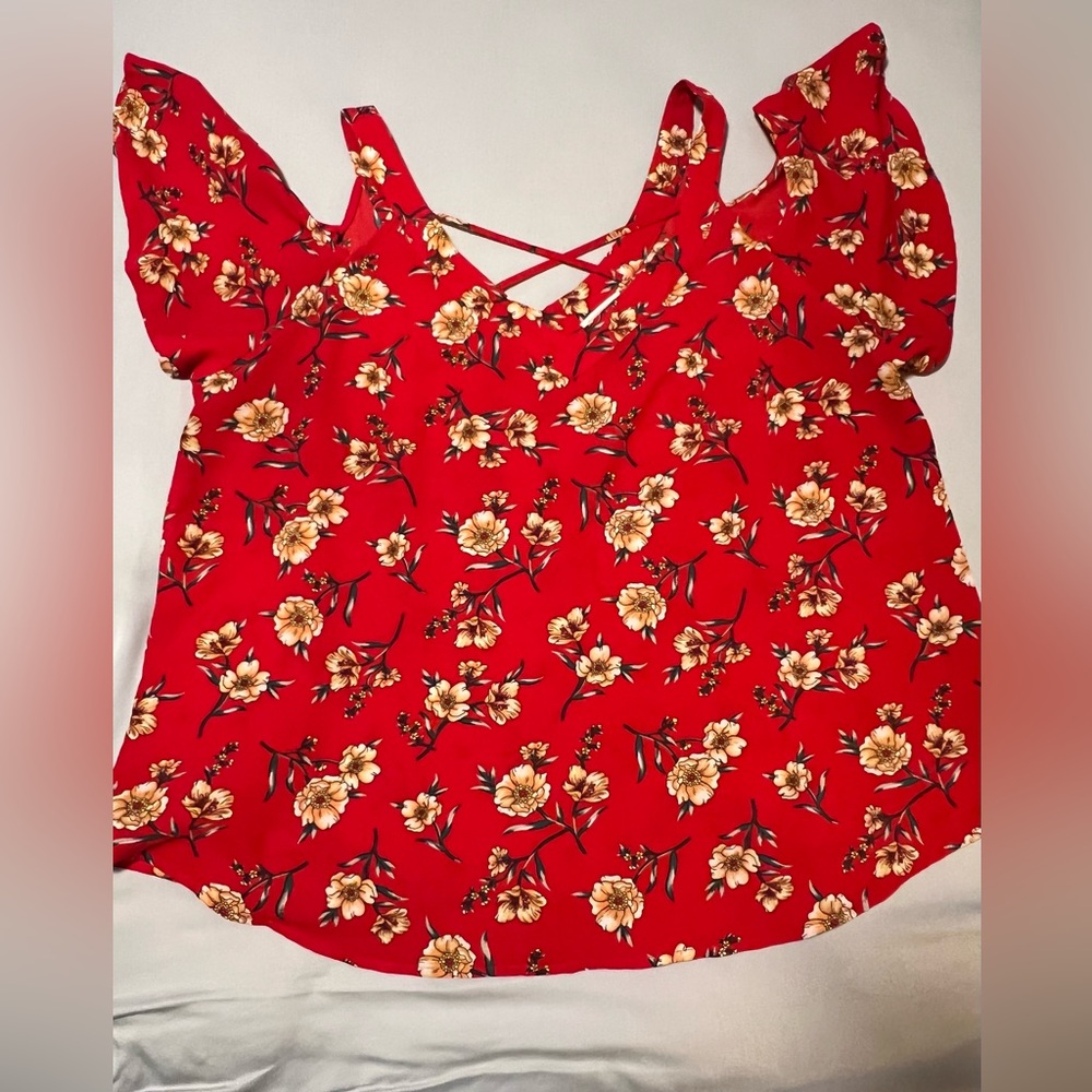 Flowers and Feathers top 3X